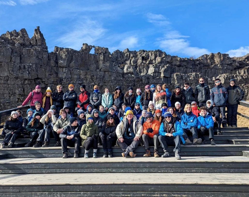 iceland_trip-group_2_1200_800.jpg